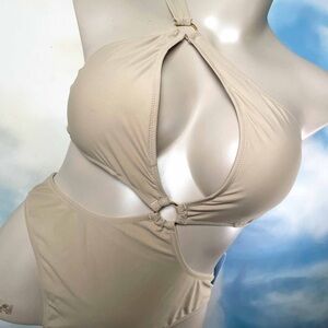 Hilinker o-ring cutout one piece swimsuit